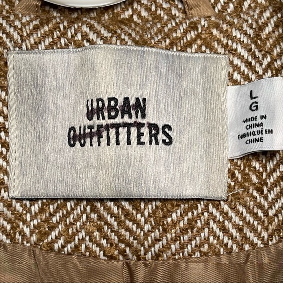 Urban Outfitters Tweed Mac Coat Size Large - Picture 4 of 11